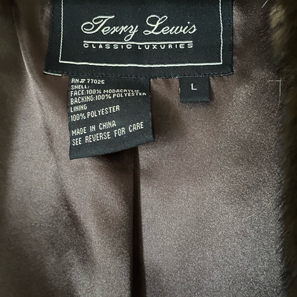 Terry Lewis faux fur jacket - Picture 2 of 5